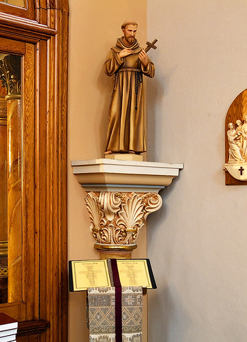 Saint Anthony of Padua Roman Catholic Church, in Saint Louis, Missouri, USA - Statue of Saint Francis