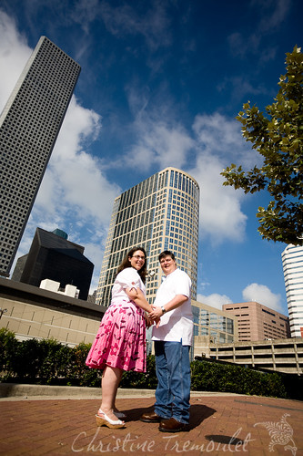 Skyline - Sarah & Jason - Engagement Photography - Downtown Houston Texas