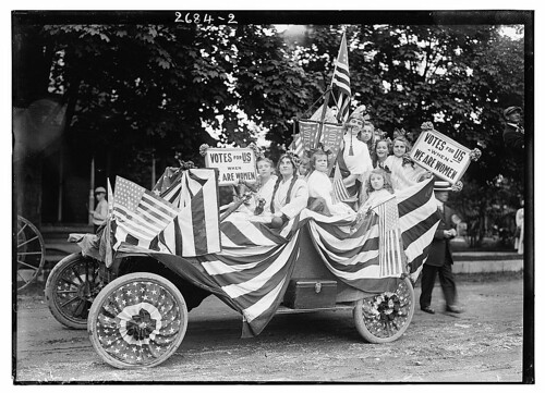 [Suffragettes in parade] (LOC)