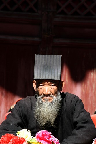 Hengshan Daoist (by niklausberger)
