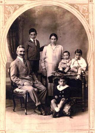 Juan Manzur y familia.