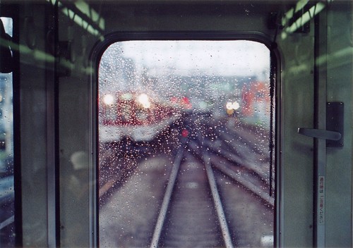 雨の日の近鉄電車