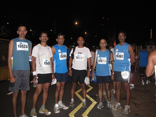 Singapore Marathon 2008 - Chennai Runners @ Starting Point