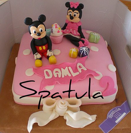 Minnie & Mickey Doğum Günü Pastası by Demetin spatulasi