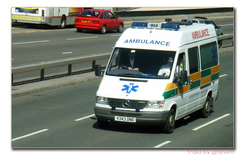Plymouth Central Ambulance(?) V343DND