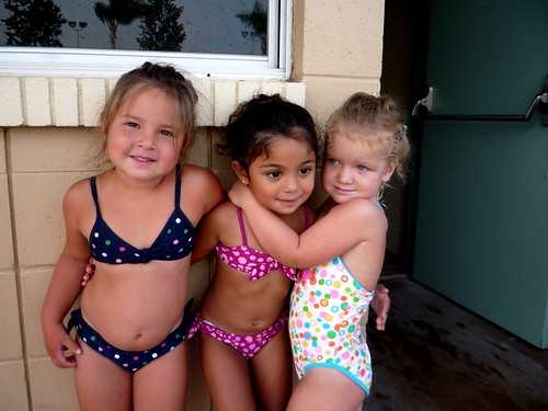Eisley, Bella & Avery- swimming mermaids