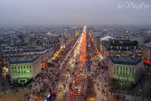 Vedere de pe Arc Triumf - Champs Elysees
