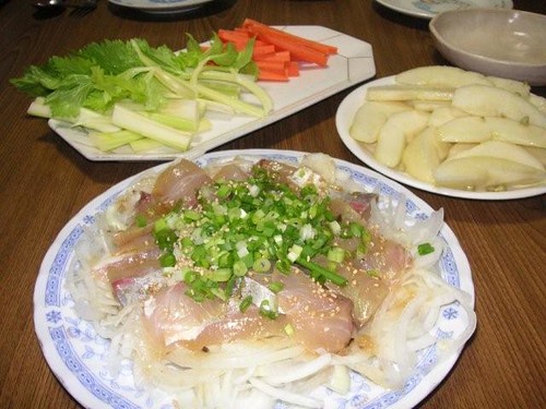 Japanese carpaccio and stick salad