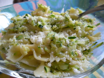 Bowtie Pasta with Zucchini and Garlic