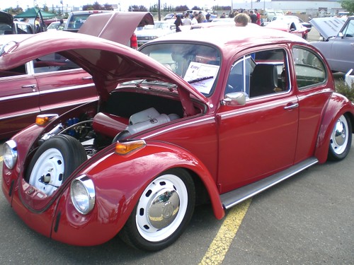 Volkswagen Beetle blondygirl 