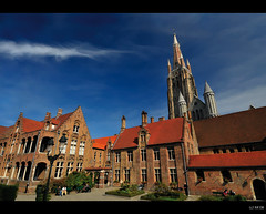 'Church of our Lady' at Brugge, Bruges or Brujas... amazing the way you say it...