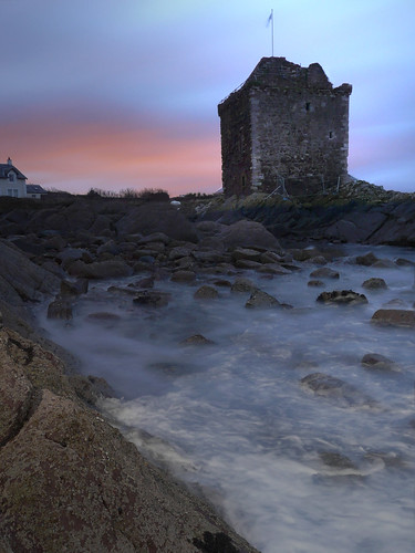 Portencross Castle sunrise 14Nov08