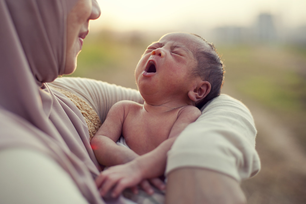 Newborn Photography | Motherhood | Raphael
