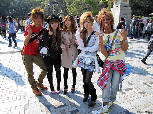 Harajuku Street Fashion Snaps – April 2009