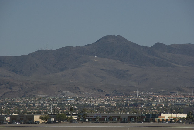 D5 mountains from airport 4