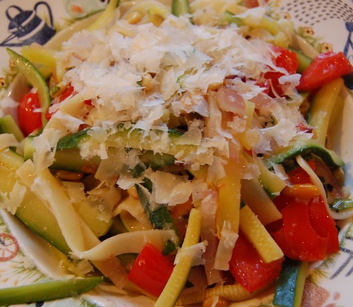 Summery pasta and vegetables