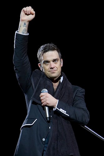 Robbie Williams by takenbytim