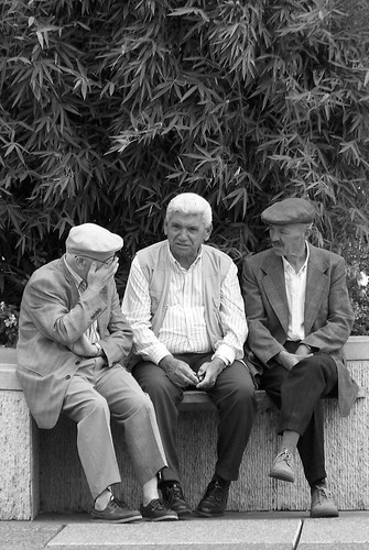 3 hommes a Paris