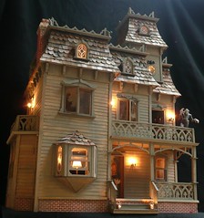 haunted house dollhouse
