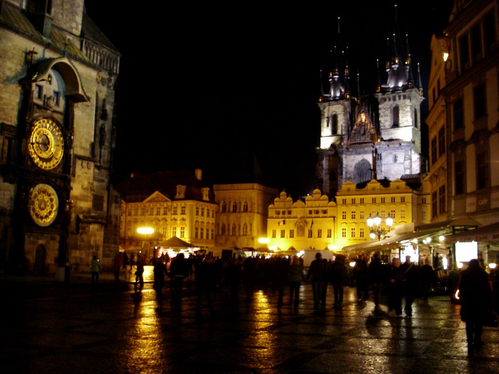 фото: Praha: Staromestsk'e n'amest'i by night