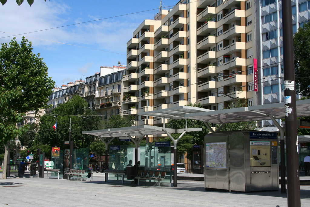 Porte de Versaille Tram Station