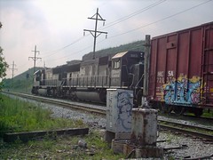 Former Illinois Central units lead a freight train Hawthorne Junction. Chicago / Cicero Illinois. june 2007.