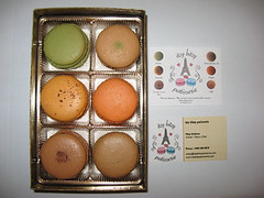 Box of assorted macarons set