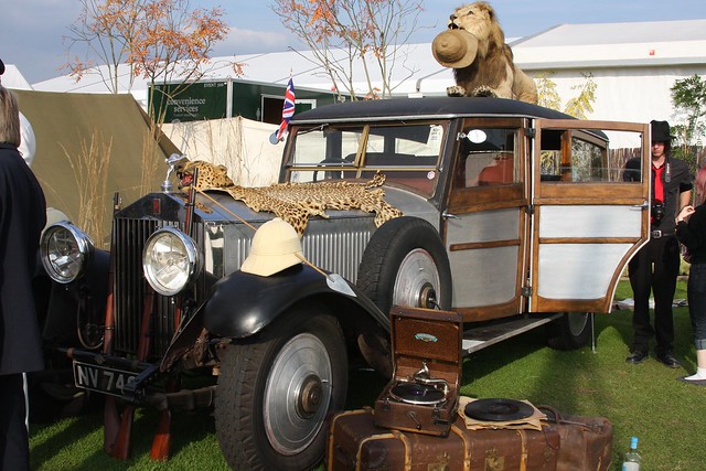 Rolls-Royce on Safari - BENTLEY SPOTTING