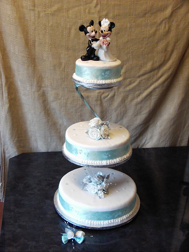 elegant disney wedding cakes