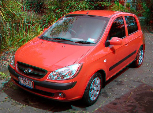 Lorna GETZ a New Car in 3D by Ray Tomes.
