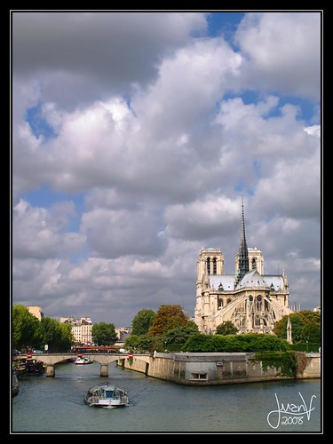Romantic trip to Paris