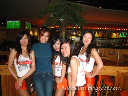 me and hooters