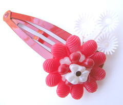 Red and White Vintage Flowers Barrette