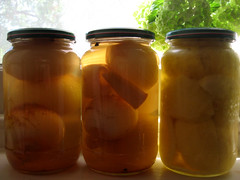 pickled onions 