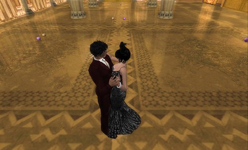 COUPLES IN SECOND LIFE