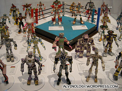 Wrestling figurines made with just paper