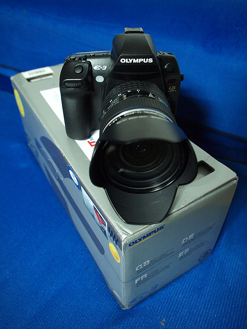  Olympus E-3 professional camera with 14-54mm lens RRP £1499