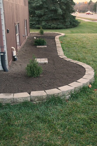 13  Front Planting Bed
