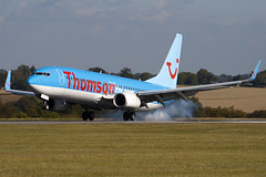 G-FDZJ - 34690 - Thompson Airways - Boeing 737-8K5 (737) - Luton - 091008 - Steven Gray - IMG_0065