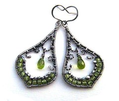 peridot silver earrings