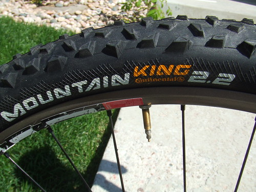 Conti Mountain King 2.2 Tubeless Tires