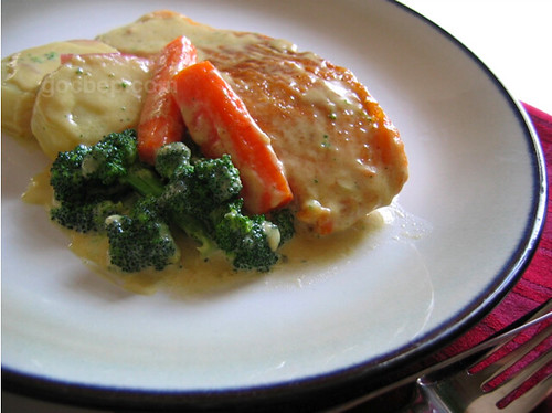 Salmon and veges with creamy sauce 