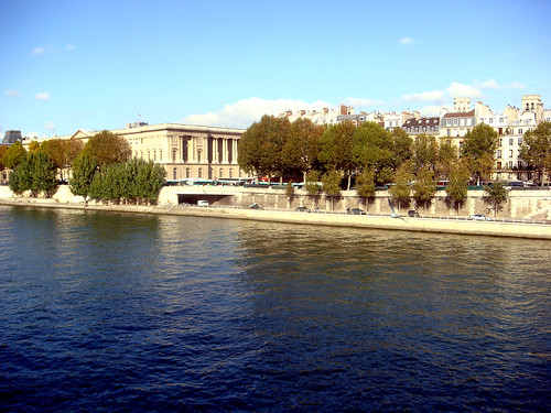 seine and louvre