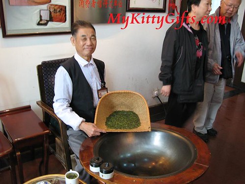 Hello Kitty Meet Tea Master in Dragon Well Village, HangZhou