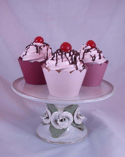 Cupcakes in wraps by queene of tartes.