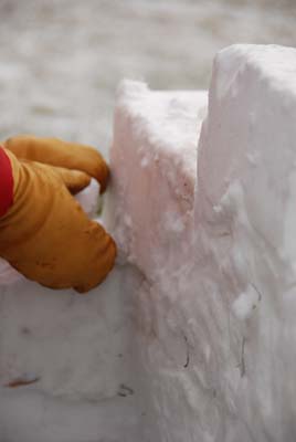shaping the snow wall