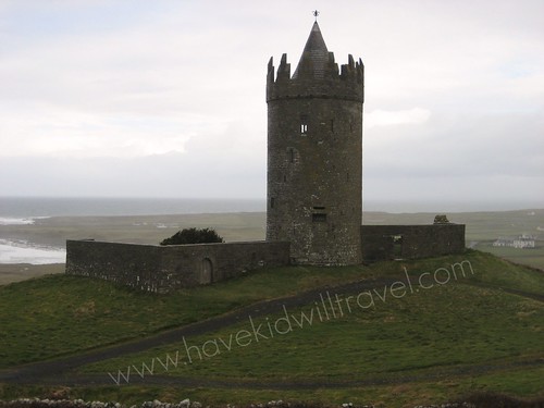 2008-03-07 Ireland Doonagore Castle in Doolin