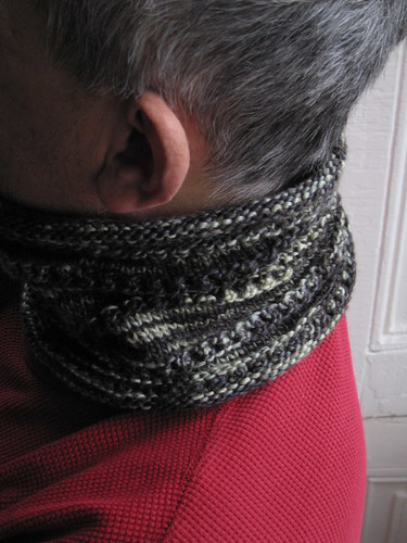 Stacked Eyelet Cowl