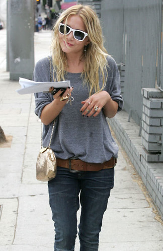 mary kate olsen by K.F.L..