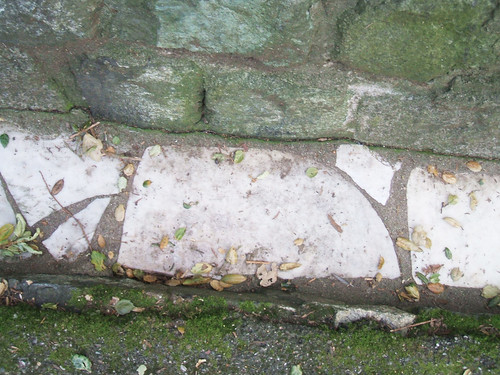 tombstone gutter